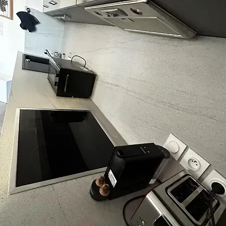 Cosy - Port Marianne - Garage Sous Sol 蒙彼利埃